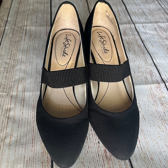 LifeStride Gia Wedge Mary-Jane, Size 8, Black - Picture 1 of 5